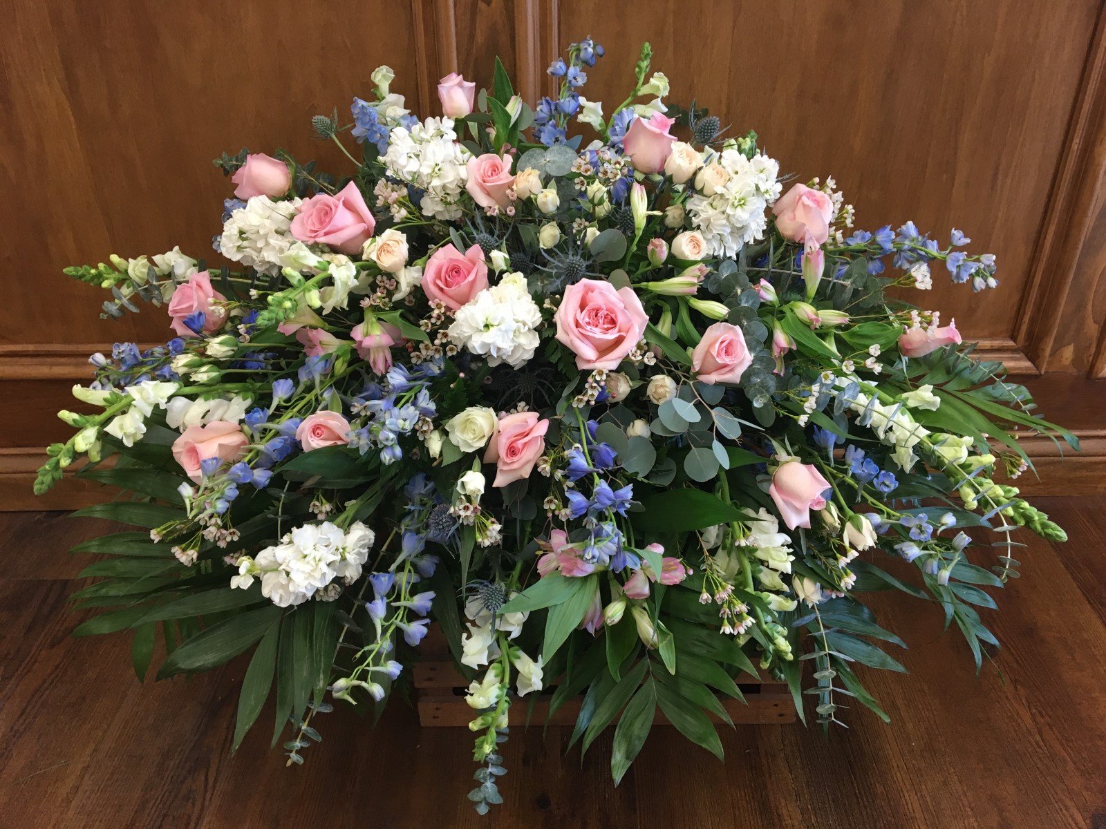 Lutz Grace Casket Spray
