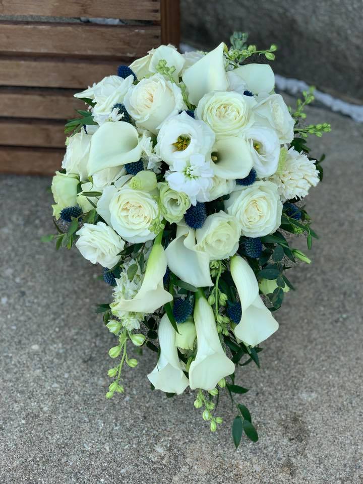 Cascading Callas Bouquet