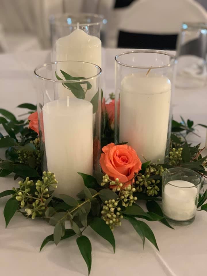 Greenery & coral roses